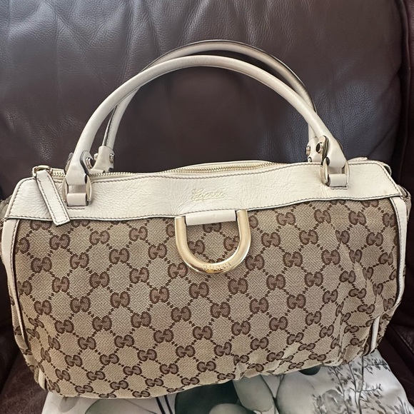Gucci Beige and Cream Satchel
NFS - Picture 1 of 1